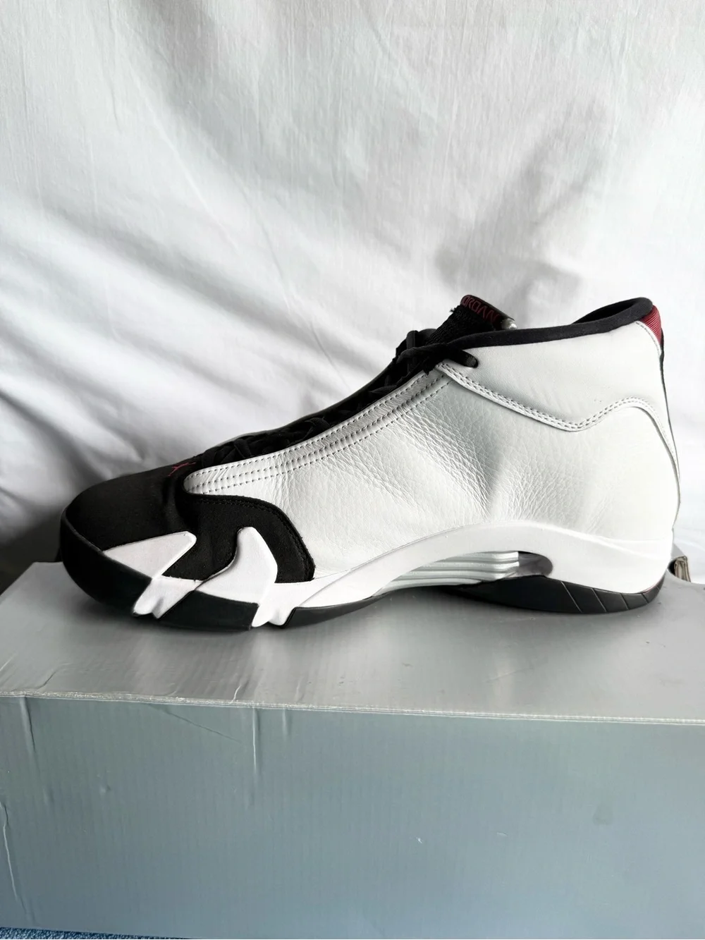AUTHENTIC Jordan 14 Retro Black Toe size 11.5 487471-160 2024 PRE-OWNED